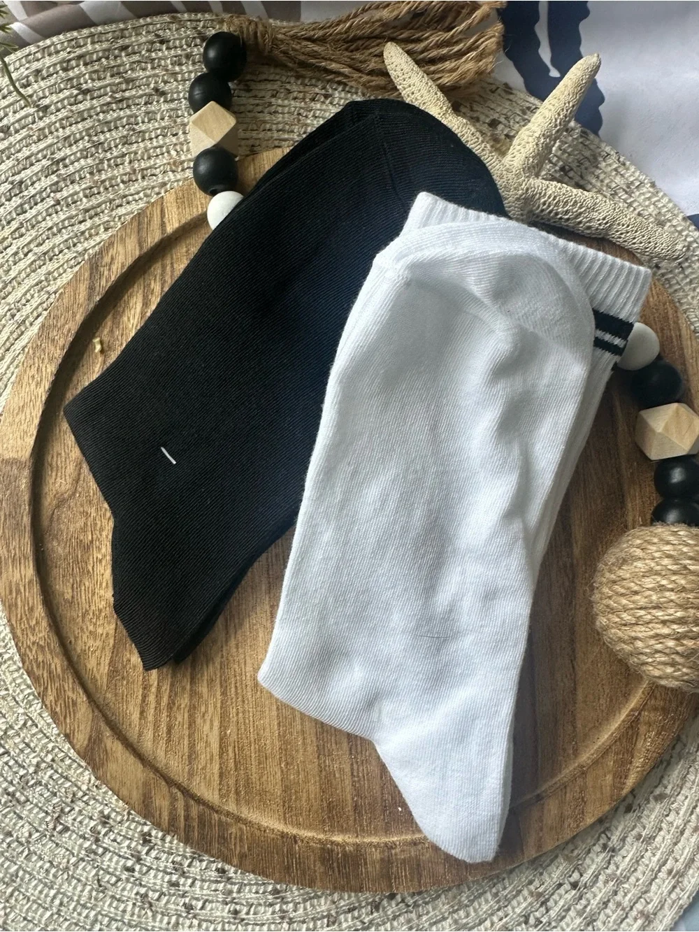 Yoga Ribbed Crew Socks - Black & White (2-Pack)